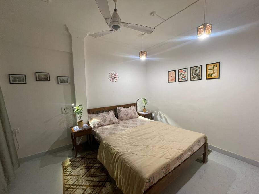 Bollywood Boulevard Independent Villa Mumbai Luaran gambar
